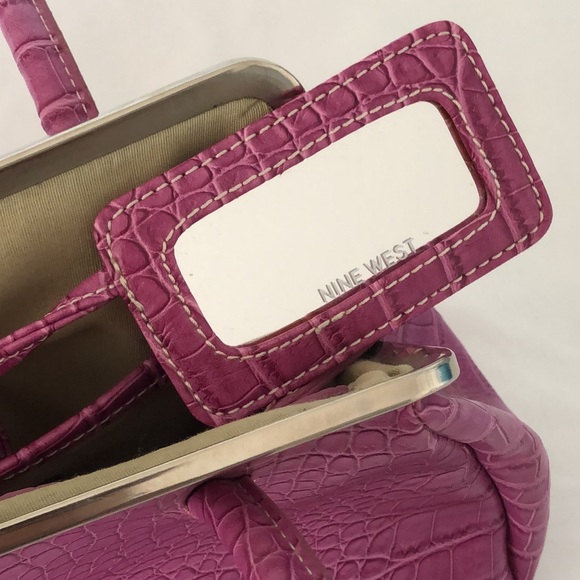 VINTAGE “NINE WEST” LAVENDER CROC LEATHER SHOULDER BAG! 1990’s ERA! EUC! - Picture 6 of 8